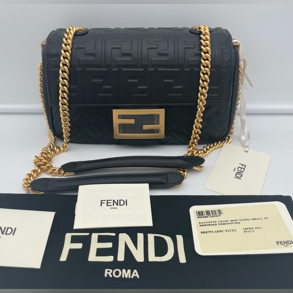 ❌❌SOLD! $3490 Fendi Baguette Medium Midi FF Leather Black Chain Shoulder Bag - Picture 6 of 16